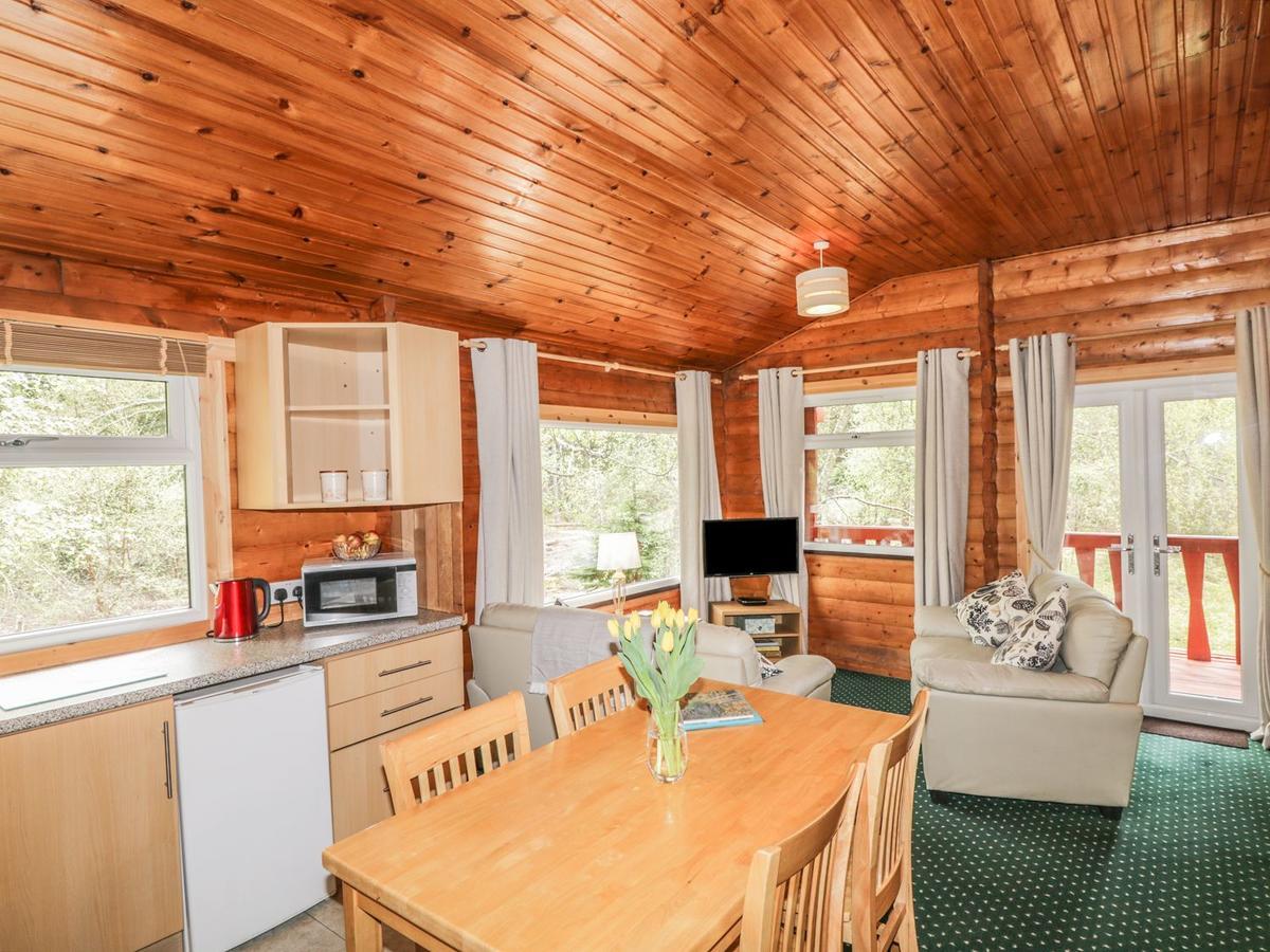 Otter Lodge Strathpeffer Ngoại thất bức ảnh